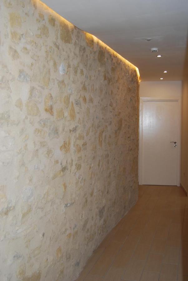Fonda Comerc Estudio Doble Torroella de Montgrí Εξωτερικό φωτογραφία