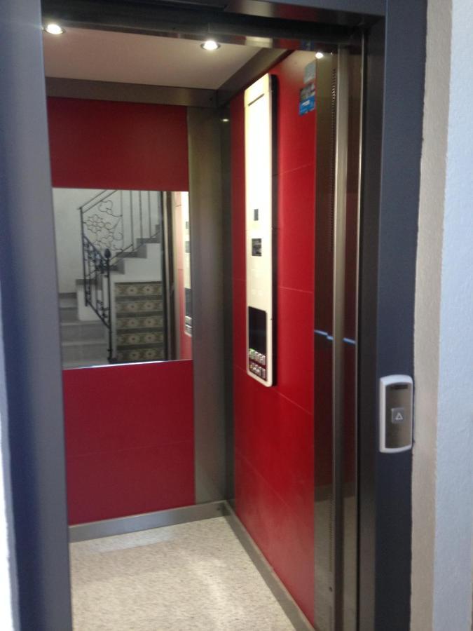 Fonda Comerc Estudio Doble Torroella de Montgrí Εξωτερικό φωτογραφία