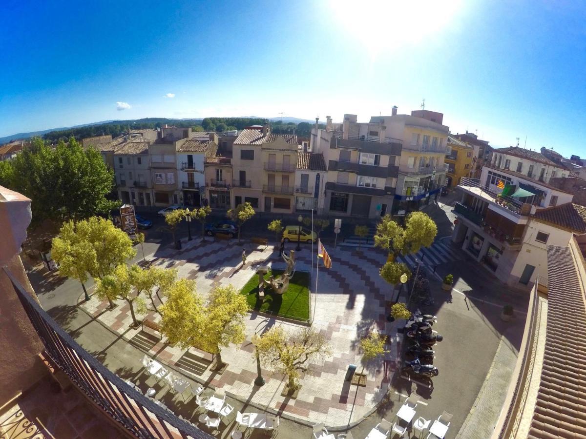 Fonda Comerc Estudio Doble Torroella de Montgrí Εξωτερικό φωτογραφία